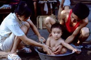 夏天吃瓜爷爷年代,重温吃瓜爷爷的怀旧时光